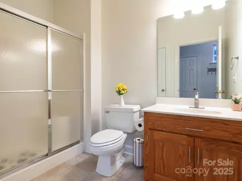 Bath - 3867 Azalea Trl, Denver, NC 28037 photo 2 of 3