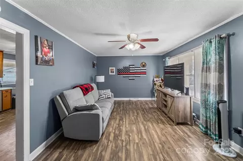 226 Bradley Farm Rd, Statesville, NC 28625