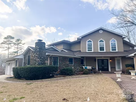 660 Brandy Ct, Waxhaw, NC 28173
