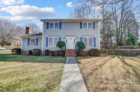 7707 Ritter Dr, Charlotte, NC 28270