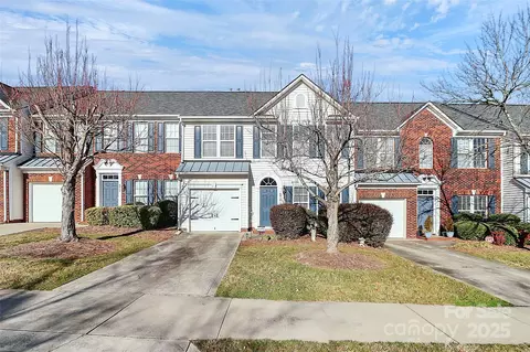 6019 Queens Walk Ct, Fort Mill, SC 29707
