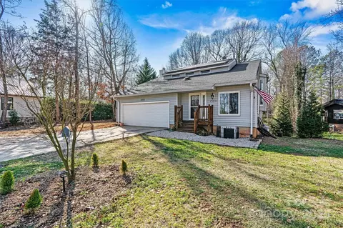 3995 Burton Ln, Denver, NC 28037