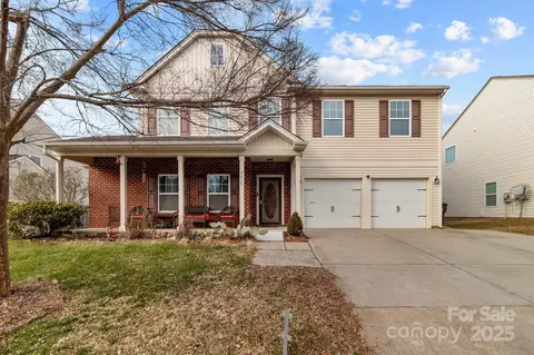 2415 Impatien Dr, Charlotte, NC 28215