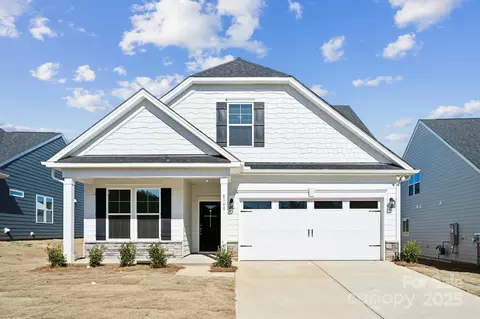 8348 Acadia Pkwy, Sherrills Ford, NC 28673