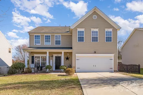 4442 Golden View Dr, Charlotte, NC 28278