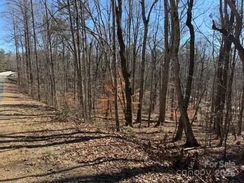 000 Hunting Country Rd, Tryon, NC 28782