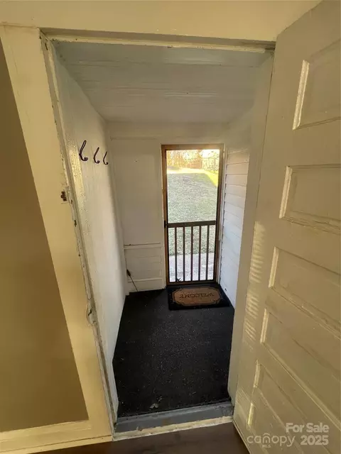 Exterior - 516 Washington St, Cramerton, NC 28032 photo 2 of 2