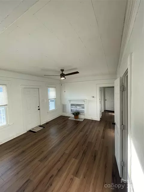 Living - 516 Washington St, Cramerton, NC 28032 photo 1 of 1