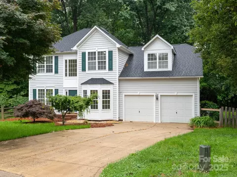 172 Foxtail Dr, Mooresville, NC 28117