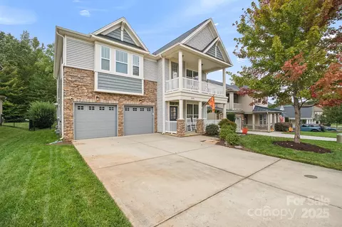 3205 Helmsley Ct, Concord, NC 28027
