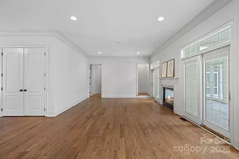 Living - 357 Magnolia St, Davidson, NC 28036 photo 4 of 6