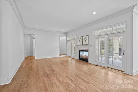 Living - 357 Magnolia St, Davidson, NC 28036 photo 3 of 6