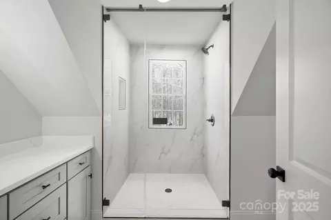 Bath - 357 Magnolia St, Davidson, NC 28036 photo 7 of 10