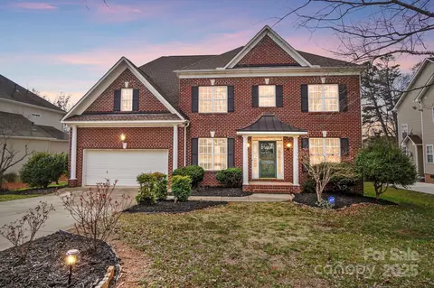 561 Ambergate Nw Pl NW, Concord, NC 28027