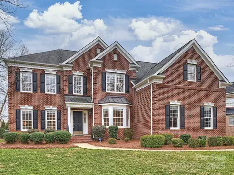 6042 Legacy Cir, Charlotte, NC 28277