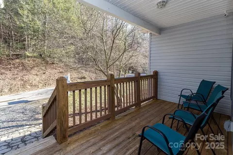 Exterior - 77 Stratford Pl, Sylva, NC 28779 photo 8 of 8