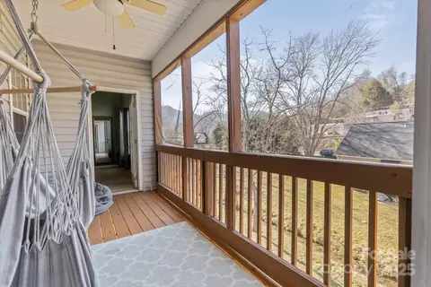 Exterior - 77 Stratford Pl, Sylva, NC 28779 photo 2 of 8
