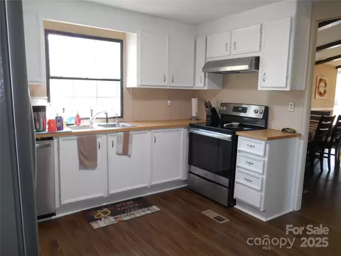 Kitchen - 3935 Tower Rd, Maiden, NC 28650 photo 2 of 3