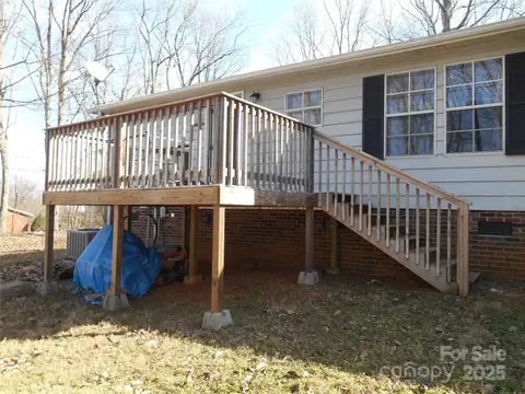 Exterior - 3935 Tower Rd, Maiden, NC 28650 photo 4 of 7