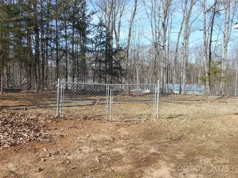 Exterior - 3935 Tower Rd, Maiden, NC 28650 photo 5 of 7