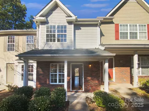 609 Mountainwater Dr, Charlotte, NC 28262