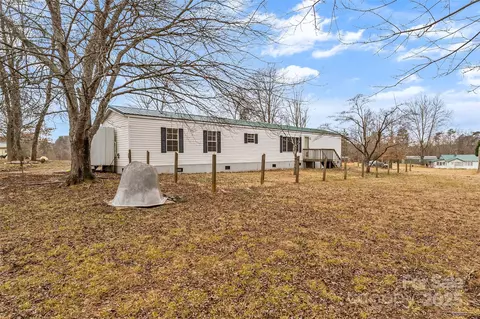 Exterior - 499 Indian Hill Rd, Olin, NC 28660 photo 5 of 8