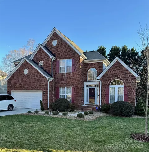 9010 Scottsboro Dr, Huntersville, NC 28078