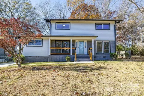 6309 Spring Garden Ln, Charlotte, NC 28213