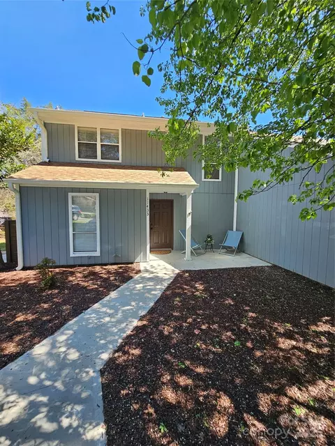 11433 Kingfisher Dr, Charlotte, NC 28226