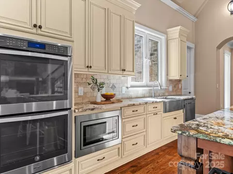 Kitchen - 7672 Nautical Vw, Denver, NC 28037 photo 3 of 4