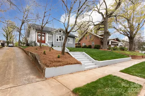423 W Bell St, Statesville, NC 28677