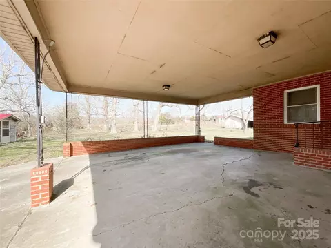 Exterior - 6523 Prospect Rd, Monroe, NC 28112 photo 4 of 10