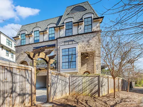 633 Mattie Rose Ln, Charlotte, NC 28204