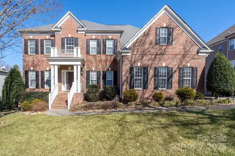 8809 Landsdowne Ave, Harrisburg, NC 28075