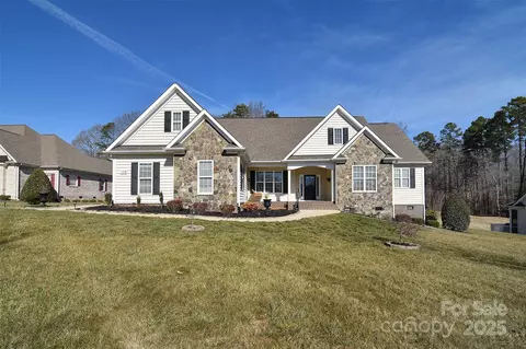 102 W Vista View Pl, Mooresville, NC 28117