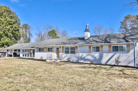 4304 Us Highway 21 Hwy, Hamptonville, NC 27020