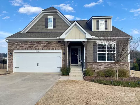 8906 Powder Works Dr, Huntersville, NC 28078