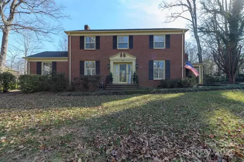 Exterior - 610 2nd Nw Ave NW, Conover, NC 28613 photo 8 of 10