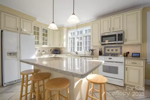 Kitchen - 610 2nd Nw Ave NW, Conover, NC 28613 photo 1 of 2