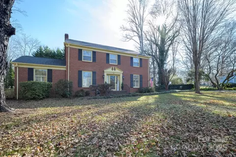 Exterior - 610 2nd Nw Ave NW, Conover, NC 28613 photo 7 of 10