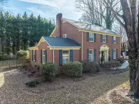 Exterior - 610 2nd Nw Ave NW, Conover, NC 28613 photo 2 of 10