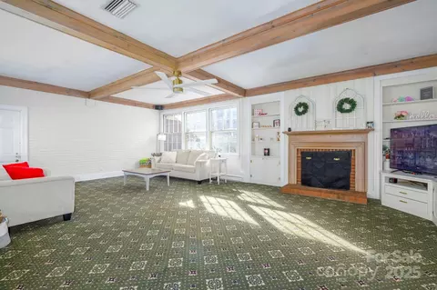 Living - 610 2nd Nw Ave NW, Conover, NC 28613 photo 4 of 4