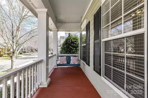 Exterior - 319 Ohenry Ave, Davidson, NC 28036 photo 3 of 9