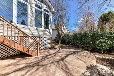Exterior - 319 Ohenry Ave, Davidson, NC 28036 photo 6 of 9