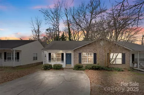 1109 Cherry Meadow Ln, Rock Hill, SC 29732