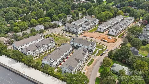 View/Area - 707 Hoke Ln, Davidson, NC 28036 photo 4 of 10