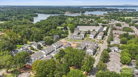 View/Area - 707 Hoke Ln, Davidson, NC 28036 photo 9 of 10
