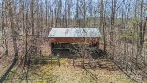 000 N Mountain St, Blacksburg, SC 29702