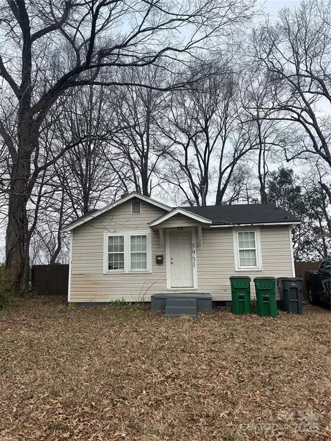 3931 Bearwood Ave, Charlotte, NC 28205
