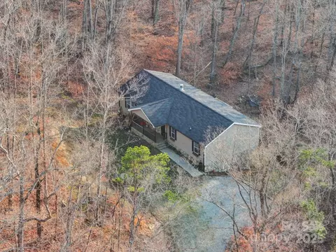 4775 Lands End Trl, Alexis, NC 28006